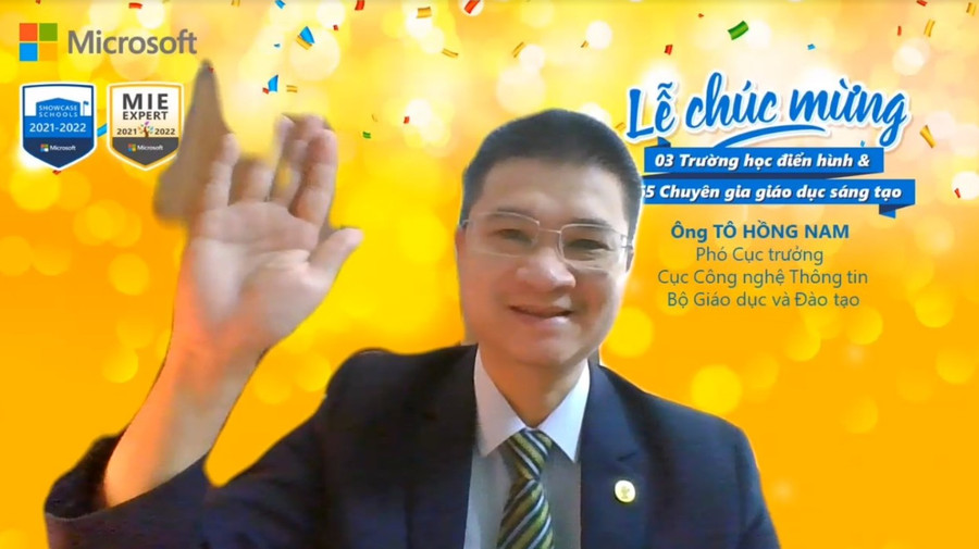 Ông Tô Hồng Nam - Phó Cục trưởng Cục Công nghệ Thông tin - Bộ Giáo dục và Đào tạo gửi lời chúc đến 3 nhà trường đạt danh hiệu Trường học điển hình toàn cầu. Ông Tô Hồng Nam - Phó Cục trưởng Cục Công nghệ Thông tin - Bộ Giáo dục và Đào tạo gửi lời chúc đến 3 nhà trường đạt danh hiệu Trường học điển hình toàn cầu.