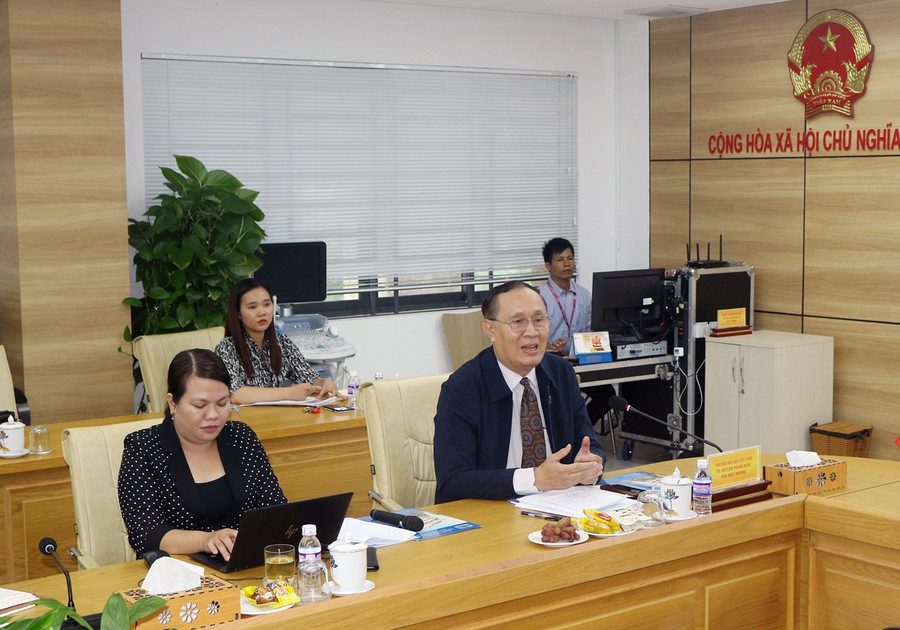 TS Nguyễn Thanh Dũng - Phó Hiệu trưởng Trường ĐH Cửu Long phát biểu tại buổi làm việc. TS Nguyễn Thanh Dũng - Phó Hiệu trưởng Trường ĐH Cửu Long phát biểu tại buổi làm việc.