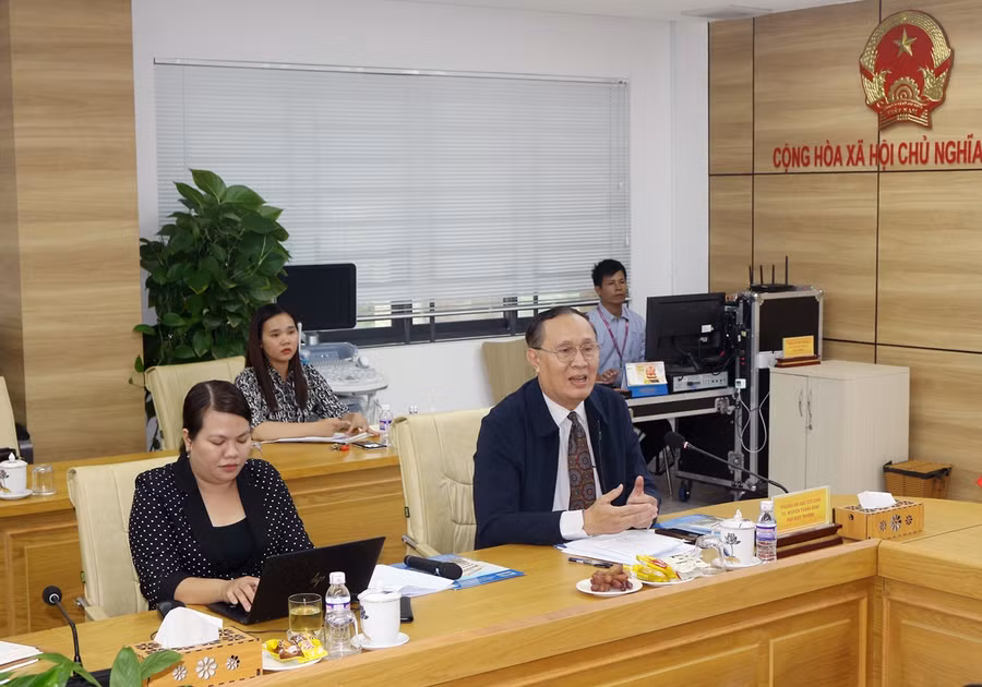 TS Nguyễn Thanh Dũng - Phó Hiệu trưởng Trường ĐH Cửu Long phát biểu tại buổi làm việc.