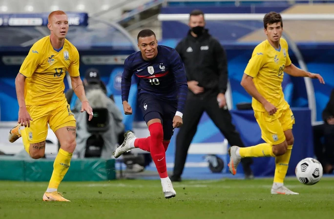 Kylian Mbappé trong trận giao hữu thắng Ukraine 7-1 hồi tháng 10-2020. (Ảnh: REUTERS).