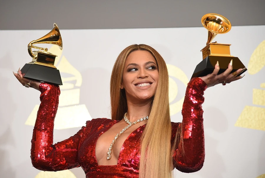 Beyonce trở thành nghệ sĩ nữ thắng nhiều giải Grammy nhất.