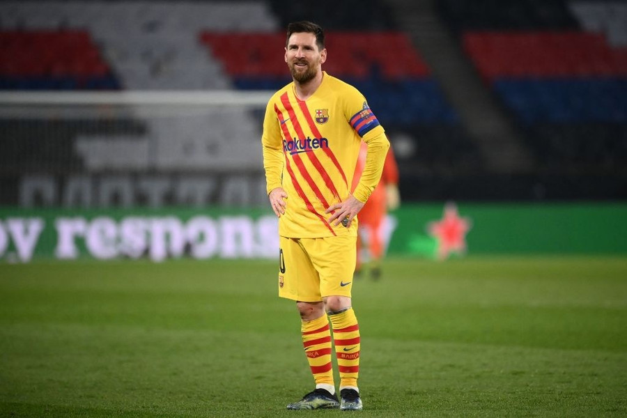 Messi nối gót Ronaldo chia tay Champions League. Ảnh: Getty.