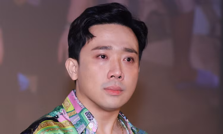 Trần Thành tự viết kịch bản, đóng chính và tham gia vai trò đạo diễn của bộ phim Bố Già.