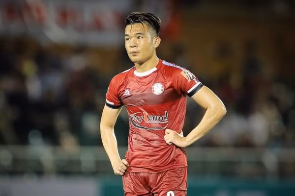 Cầu thủ Ngô Hoàng Thịnh bị đình chỉ thi đấu đến ngày 31/12.