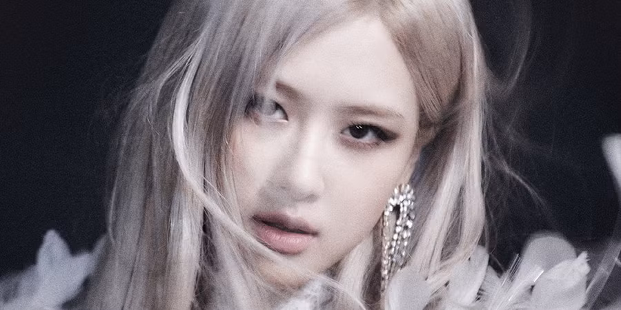 Rosé của BLACKPINK đang đứng đầu các bảng xếp hạng iTunes trên toàn cầu.