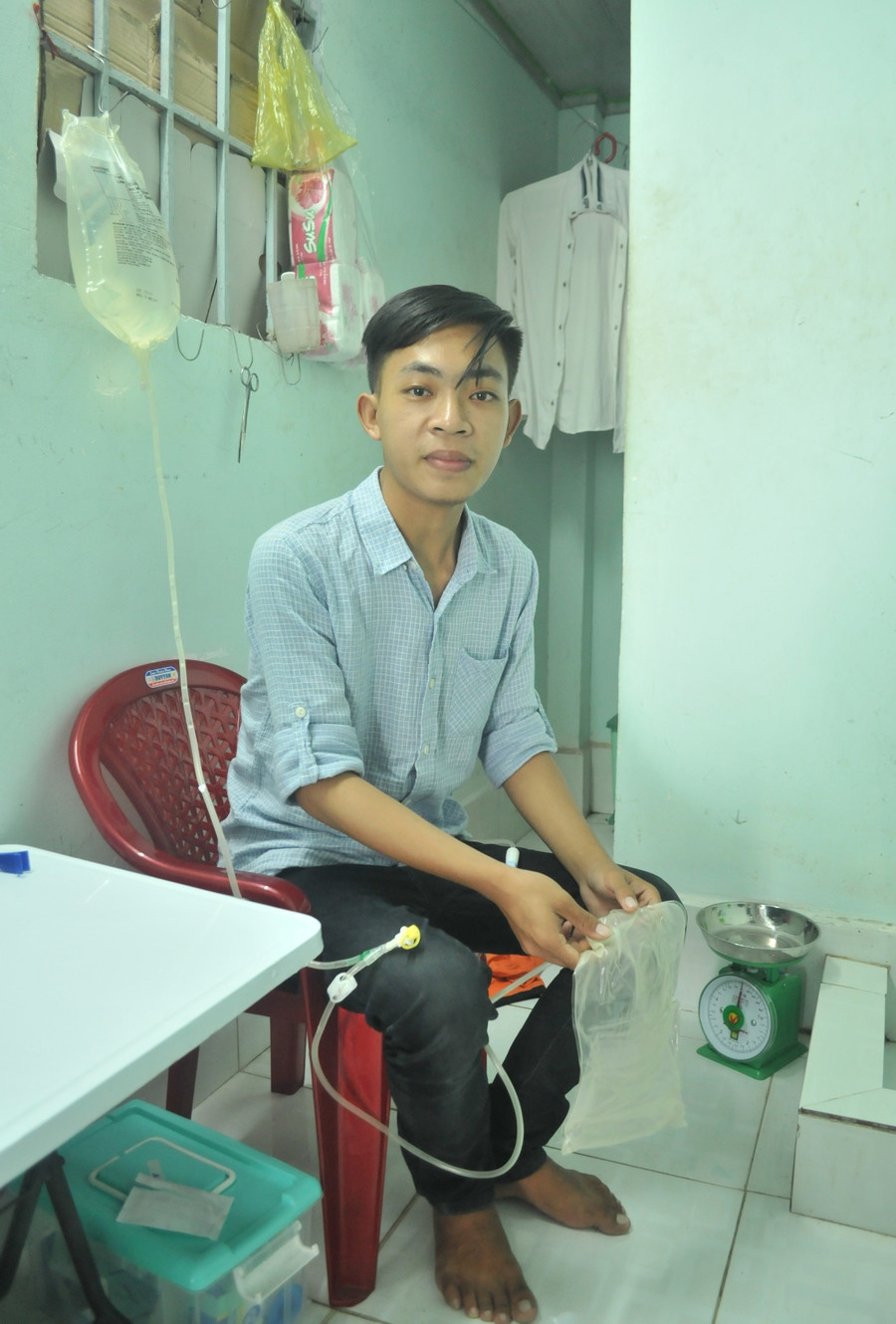 Na đang tự thay dịch