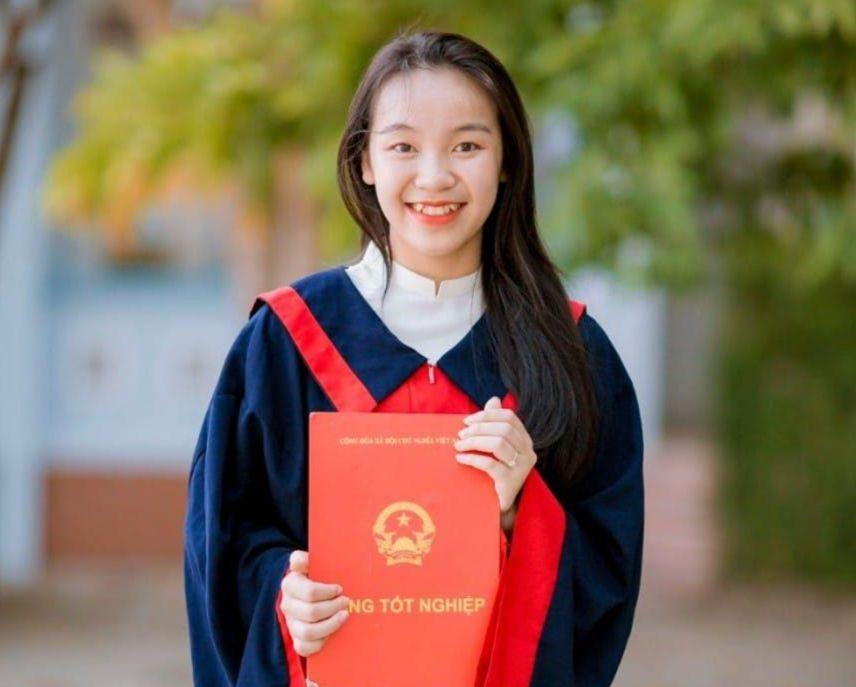 Lương Cao Trúc Linh – thủ khoa Kỳ thi tốt nghiệp THPT 2022 tỉnh Nghệ An. Lương Cao Trúc Linh – thủ khoa Kỳ thi tốt nghiệp THPT 2022 tỉnh Nghệ An.