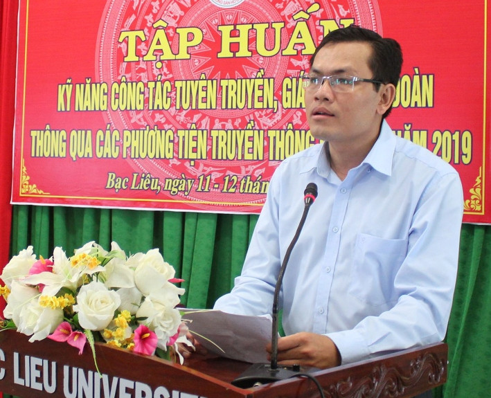 Anh Ngô Vũ Thăng - Bí thư Tỉnh đoàn Bạc Liêu phát biểu tại lớp tập huấn Anh Ngô Vũ Thăng - Bí thư Tỉnh đoàn Bạc Liêu phát biểu tại lớp tập huấn