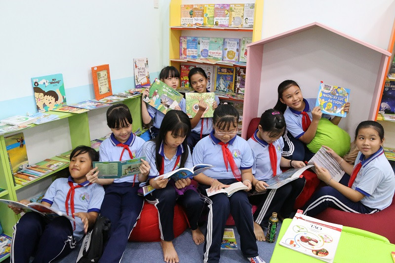Không gian đọc sách thân thiện. Không gian đọc sách thân thiện.