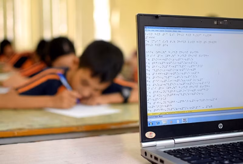 Những giờ học trực tuyến của học sinh Trường PTCS Nguyễn Đình Chiểu.