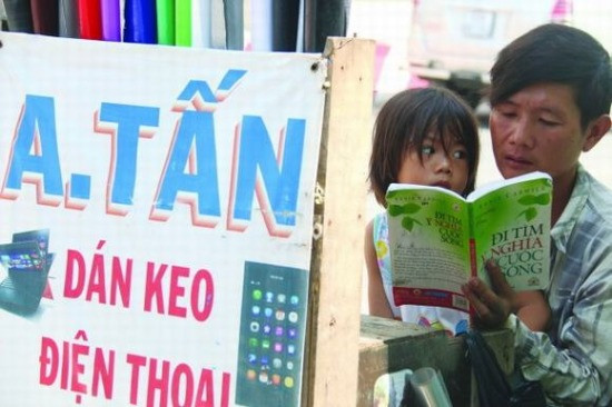 Câu chuyện cảm động về sự hy sinh của những người cha nghèo dành cho con Câu chuyện cảm động về sự hy sinh của những người cha nghèo dành cho con