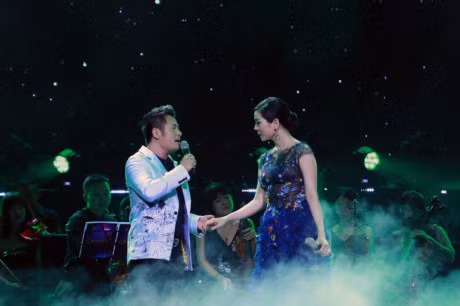 Bang Kieu lan dau hat bolero tren san khau - Anh 1