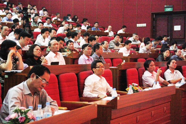 Các đại biểu dự Hội nghị tại điểm cầu Hà Nội Các đại biểu dự Hội nghị tại điểm cầu Hà Nội