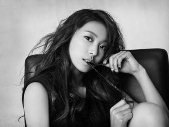 Những ngôi sao gợi cảm bậc nhất showbiz xứ Kim chi - ảnh 17