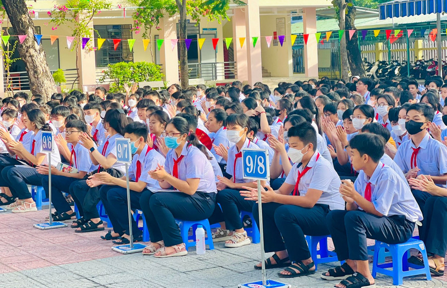 Học sinh lớp 9, Trường THCS Ngô Thì Nhậm tham gia tư vấn hướng nghiệp. Ảnh: NTCC Học sinh lớp 9, Trường THCS Ngô Thì Nhậm tham gia tư vấn hướng nghiệp. Ảnh: NTCC