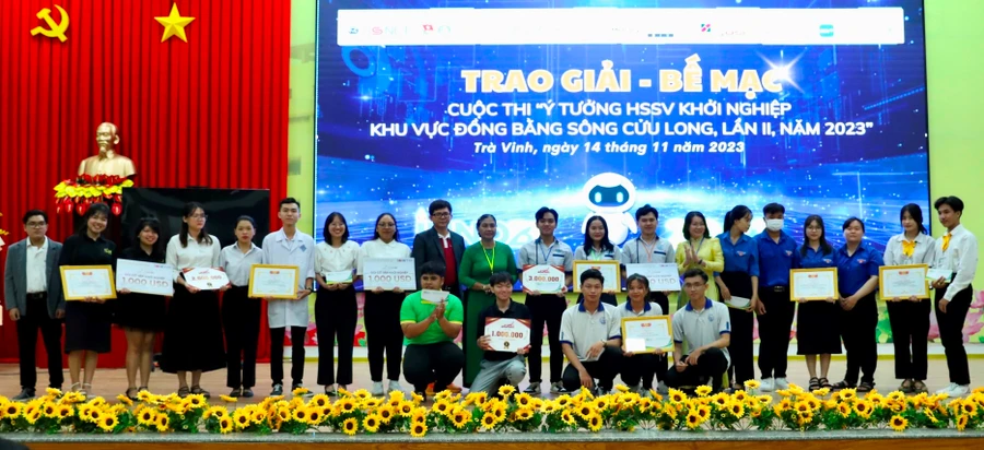 Trao giải cuộc thi Ý tưởng học sinh, sinh viên khởi nghiệp khu vực ĐBSCL năm 2023.