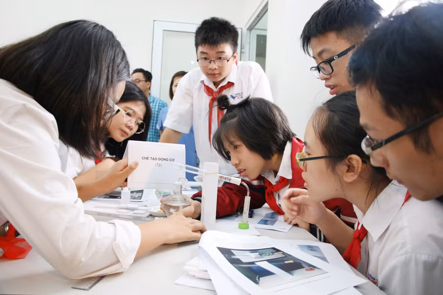 Theo dự thảo, học sinh được đăng ký với cơ sở giáo dục học lại lớp 9 để xét công nhận tốt nghiệp THCS. Ảnh minh họa: ITN