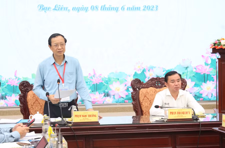 Thứ trưởng Phạm Ngọc Thưởng phát biểu tại buổi làm việc.