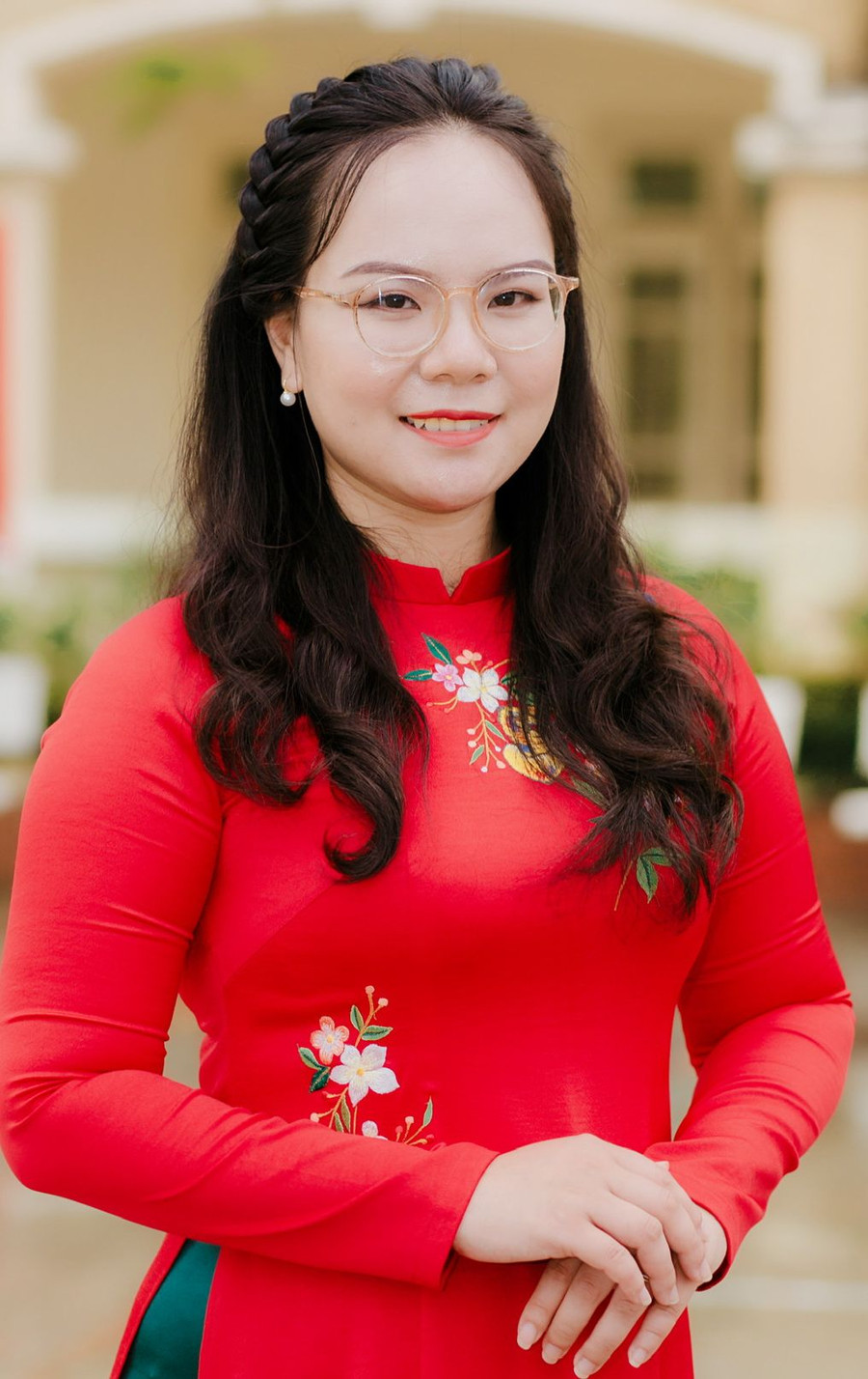 Cô Nguyễn Hồng Liên.