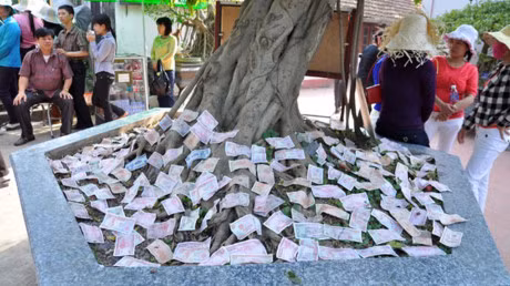 Dung coi nhe to 2.000 dong, ban co the mua duoc hon 20 mon do - Anh 1