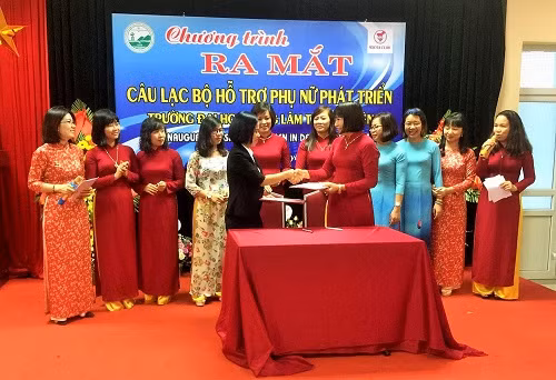 CLB Hỗ trợ phụ nữ phát triển Trường ĐH Nông Lâm đã ký kế hợp tác với một số tổ chức