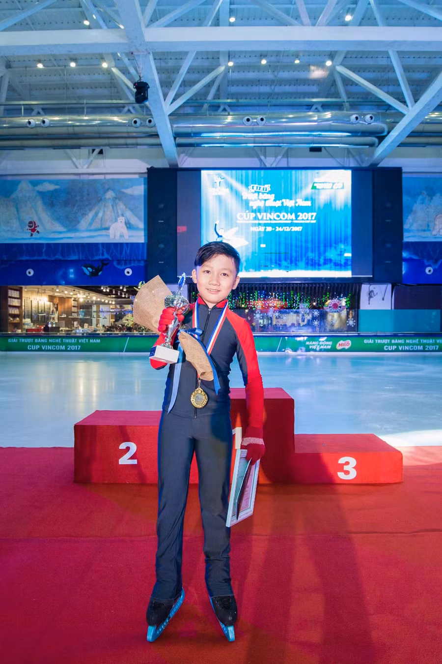 Bé Nguyễn Quang Minh – VĐV nhỏ tuổi nhất (8 tuổi) đạt giải tại đêm Chung kết