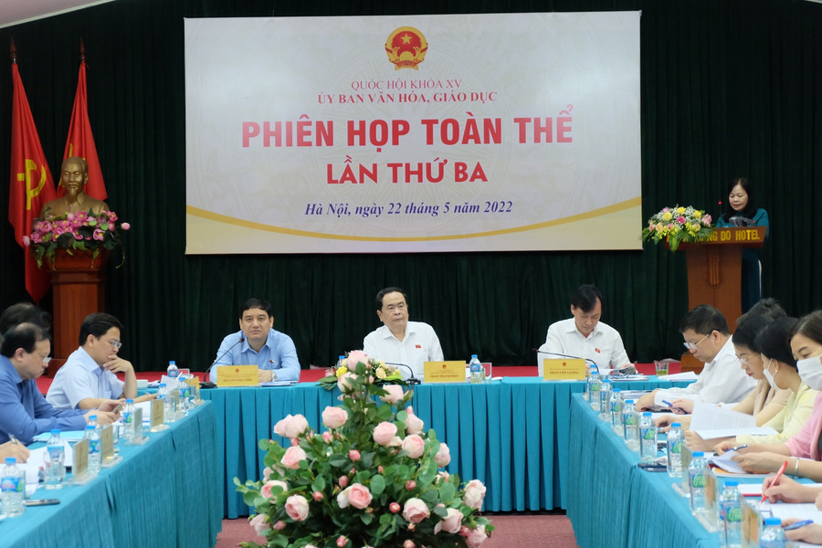 Phiên họp toàn thể lần thứ 3 của Ủy ban Văn hóa, Giáo dục của Quốc hội sáng 22/5. 