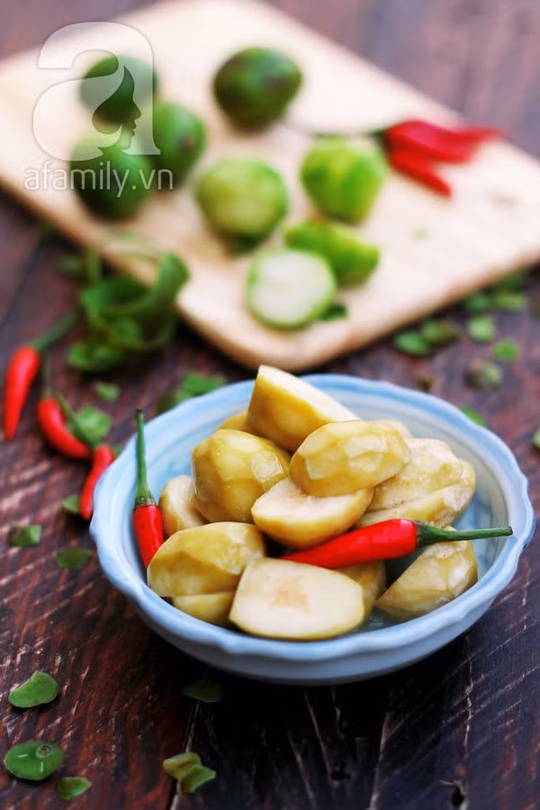 Giòn ngon đã thèm với món cóc non ngâm chua ngọt 1