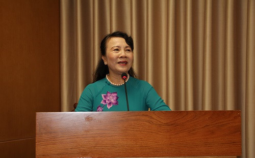 Thứ trưởng Nguyễn Thị Nghĩa phát biểu tại buổi lễ Thứ trưởng Nguyễn Thị Nghĩa phát biểu tại buổi lễ