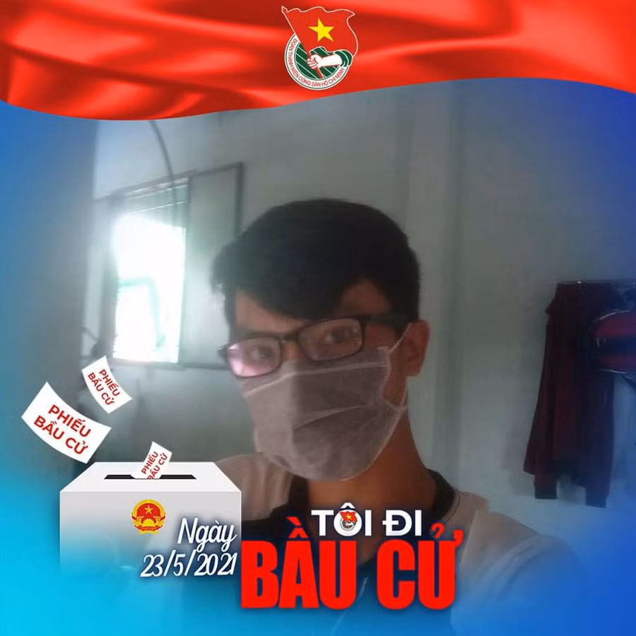 Học sinh tại tỉnh Sóc Trăng cùng nhau thay đổi ảnh đại diện trên mạng xã hội để hưởng ứng ngày bầu cử.