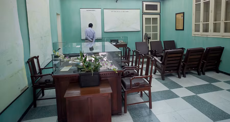 Phòng làm việc...