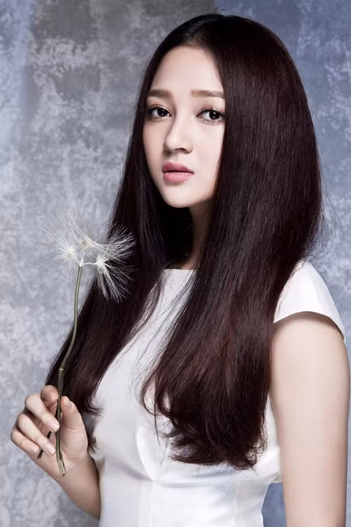 Những mỹ nhân Việt sở hữu đôi mắt “vạn người mê“ ảnh 14 Bảo Anh bước ra từ cuộc thi giọng hát Việt, dù không đi quá sâu vào vòng trong nhưng Bảo Anh vẫn chiếm được tình cảm của khán giả và có một lượng fan hâm mộ nhất định