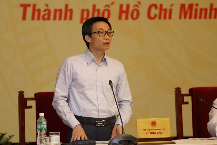 Phó Thủ tướng Vũ Đức Đam phát biểu tại Hội nghị. Ảnh: VGP/Đình Nam