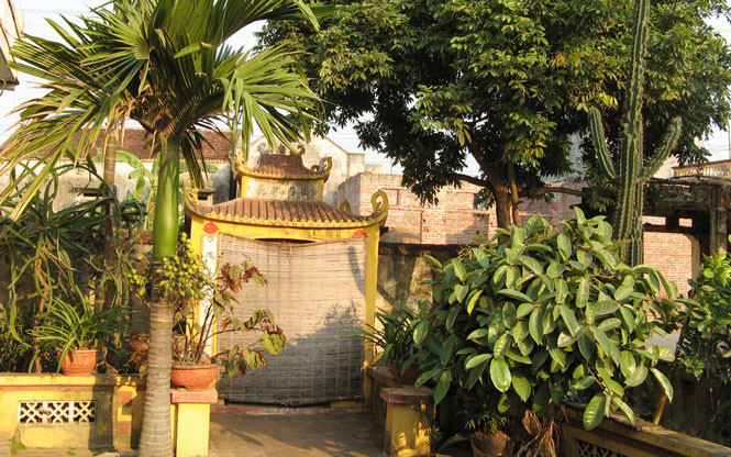 Lăng Lưỡng quốc Trạng nguyên Nguyễn Trực tại Văn Khê (xã Nghĩa Hương, Quốc Oai, Hà Nội). Lăng Lưỡng quốc Trạng nguyên Nguyễn Trực tại Văn Khê (xã Nghĩa Hương, Quốc Oai, Hà Nội).