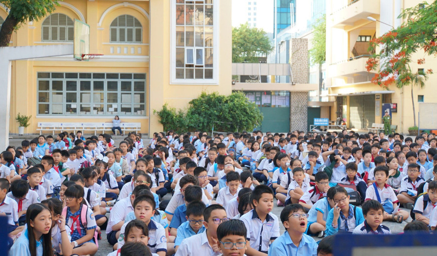 Học sinh tham dự bài khảo sát đánh giá năng lực vào lớp 6 Trường THPT chuyên Trần Đại Nghĩa, TP Hồ Chí Minh năm 2019. Ảnh: MT. Học sinh tham dự bài khảo sát đánh giá năng lực vào lớp 6 Trường THPT chuyên Trần Đại Nghĩa, TP Hồ Chí Minh năm 2019. Ảnh: MT.