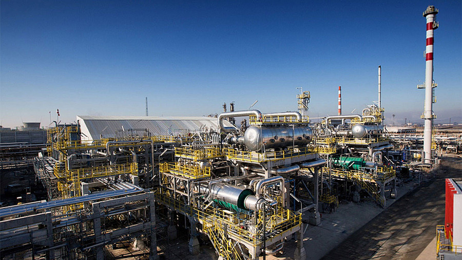 Nhà máy lọc dầu Neftochim của Lukoil ở Burgas, Bulgaria.