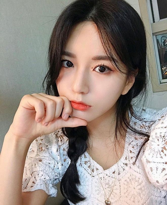 Diện 5 kiểu tóc đẹp "bá cháy" này đi ăn cưới, đảm bảo chiếm spotlight cô dâu vì xinh đẹp quá đỗi ảnh 4