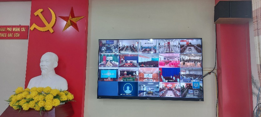 Một điểm cầu tại Móng Cái (Quảng Ninh) chuẩn bị cho ngày 15/8. Ảnh: NVCC