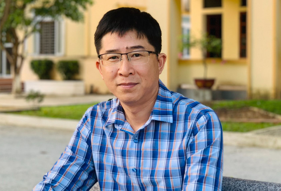 TS Nguyễn Văn Hòa.