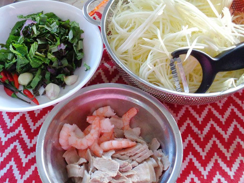 Cách làm gỏi đu đủ tôm thịt đơn giản mà ngon - 1