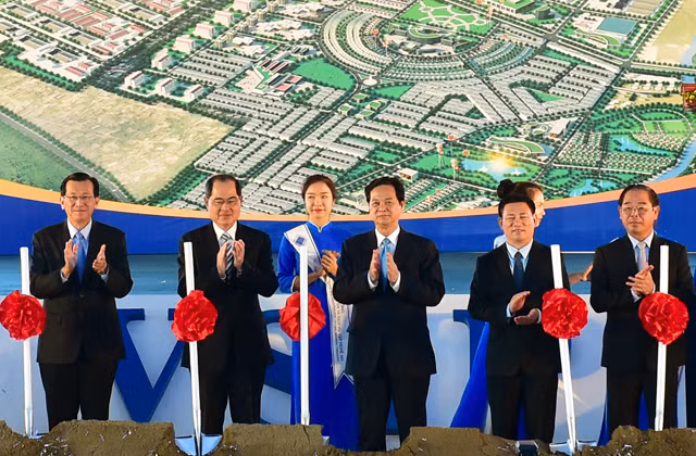 Thủ tướng dự lễ khởi công khu Liên hiệp công nghiệp, đô thị và dịch vụ VSIP Nghệ An