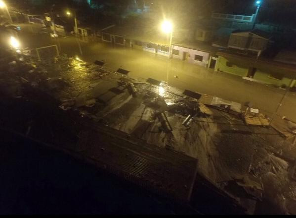 Những hình ảnh kinh hoàng sau động đất 8.3 độ Richter ở Chile - Ảnh 11 Những hình ảnh kinh hoàng sau động đất 8.3 độ Richter ở Chile - Ảnh 11