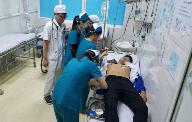 Vũ Ngọc Tân Vương nhập viện kiểm tra sức khỏe 