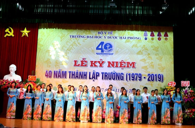 Chương trình văn nghệ chào mừng Chương trình văn nghệ chào mừng