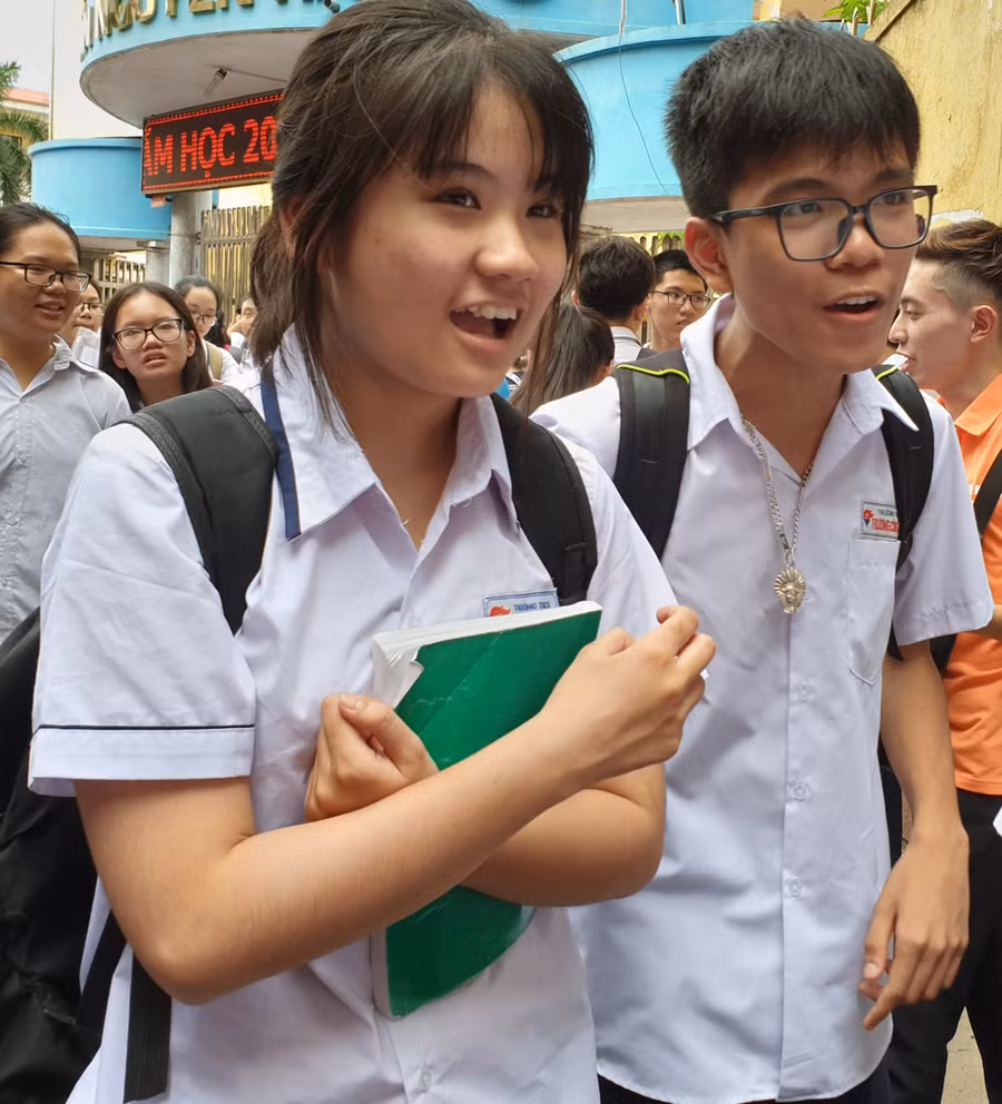 Môn thi đầu tiên trong kỳ thi vào 10 THPt năm 2019-2020 tại Hải Phòng diễn ra an toàn.