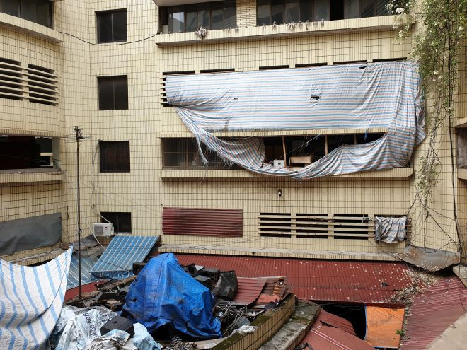 Nhiều hạng mục công trình đã xuống cấp Nhiều hạng mục công trình đã xuống cấp