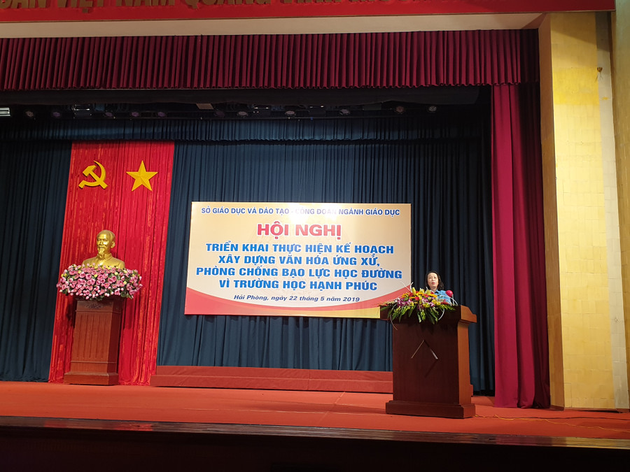 Bà Lâm Tuyết Trinh, Chủ tịch công Đoàn ngành đưa ra những giá trị cốt lõi để xây dựng trường học hạnh phúc Bà Lâm Tuyết Trinh, Chủ tịch công Đoàn ngành đưa ra những giá trị cốt lõi để xây dựng trường học hạnh phúc