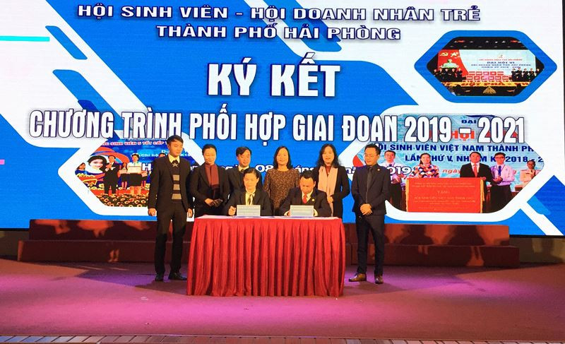 Lễ ký kết chương trình hợp tác giữa Hội sinh viên Việt Nam thành phố với Hội Doanh nhân trẻ thành phố Hải phòng giai đoạn 2019- 2021 Lễ ký kết chương trình hợp tác giữa Hội sinh viên Việt Nam thành phố với Hội Doanh nhân trẻ thành phố Hải phòng giai đoạn 2019- 2021