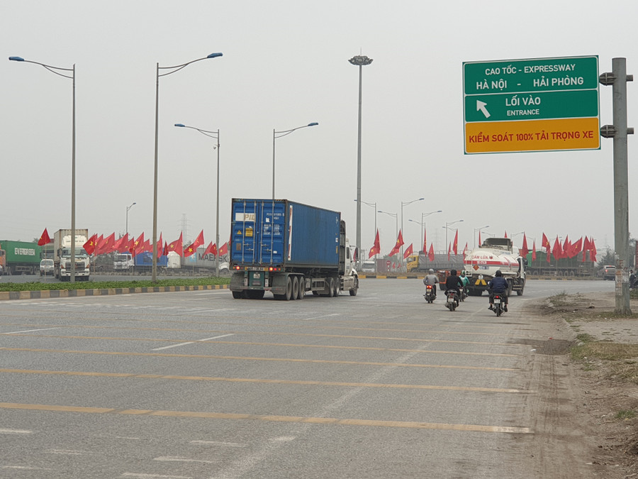 Hải Phòng rực màu cờ nhân dịp lãnh đạo cấp cao Triều Tiên ghé thăm Hải Phòng rực màu cờ nhân dịp lãnh đạo cấp cao Triều Tiên ghé thăm