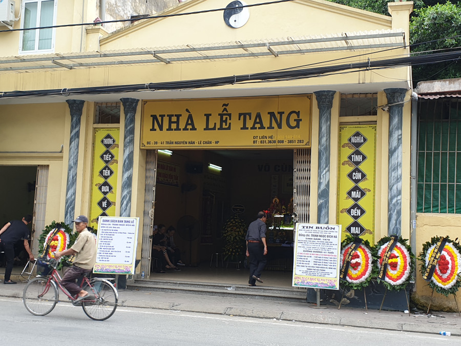 Tang lễ của cô giáo Hà được cử hành tại Nhà tang lễ Hải Phòng